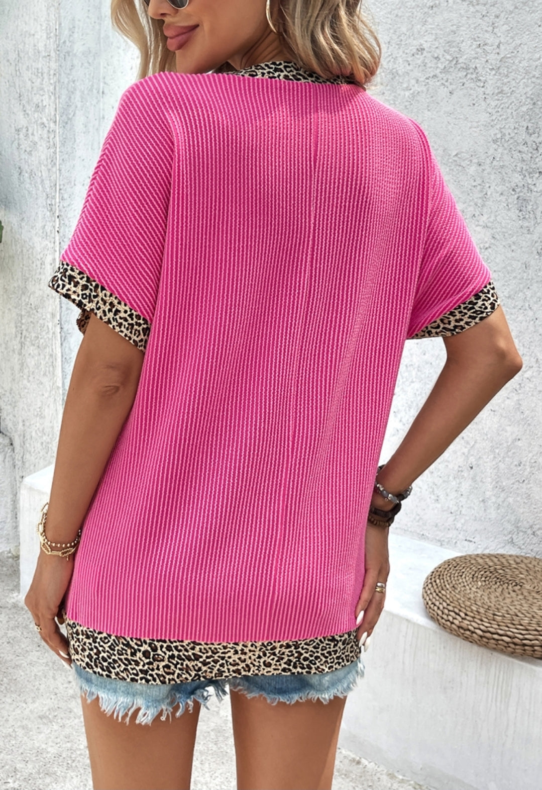Pink Ribbed V-neck Leopard Trim