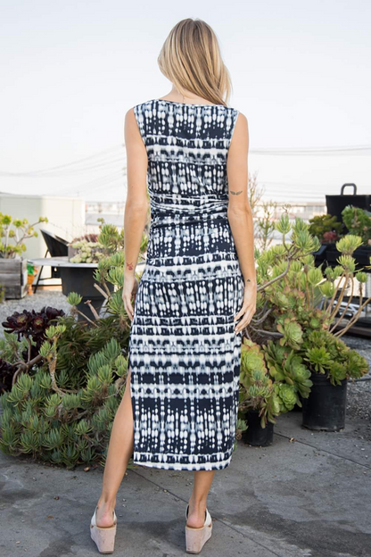 Black & White Print Long Sleeveless Dress with Slit