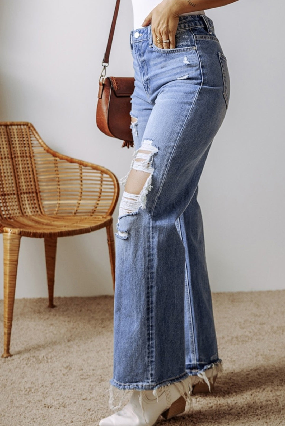 Light Wash Distressed Straight Leg Jeans